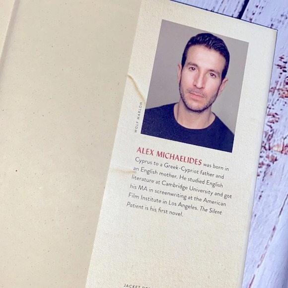 The Silent Patient hardback book by Alex Michaelides - Picture 7 of 8